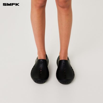 FUTURE RIPPLE Integrated Sandal Black