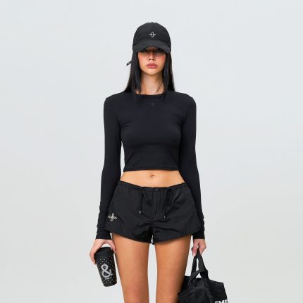 Compass Hug Skin-Tight Fitting Top Black