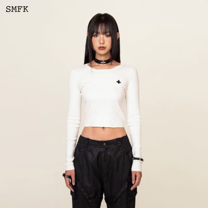 Compass Cross Classic Riding Knitted Top In White