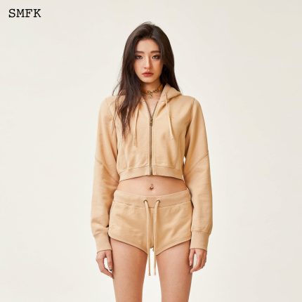 Compass Rush Short Sporty Hoodie In Sand