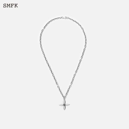 Silent Syringa Necklace Medium